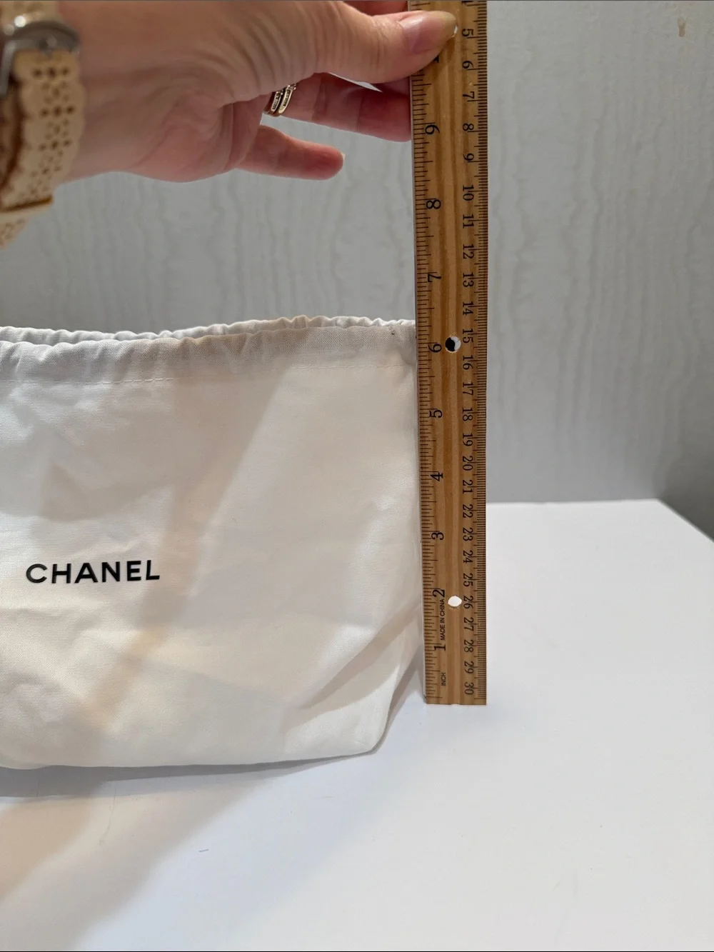 Authentic CHANEL Beauty White Cotton Drawstring Pouch Cosmetic Gift Dust Bag